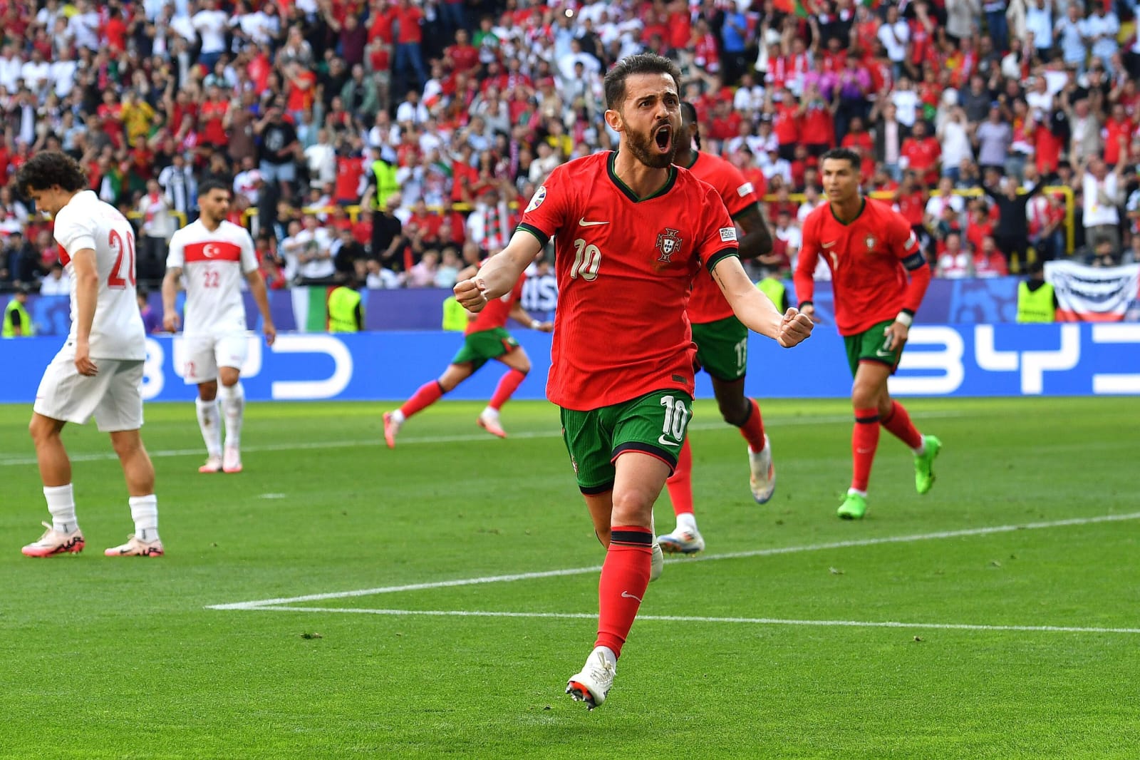 Portugal confirms their Round of 16 spot after win against Türkiye