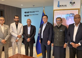 Scott Wang visits WTC Dhaka to strengthen trade, investment links