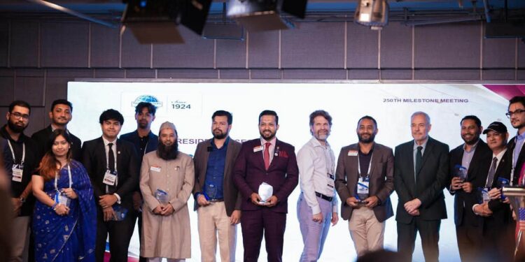 Dhaka Toastmasters Club Celebrates 250th Milestone Meeting in Dhaka
